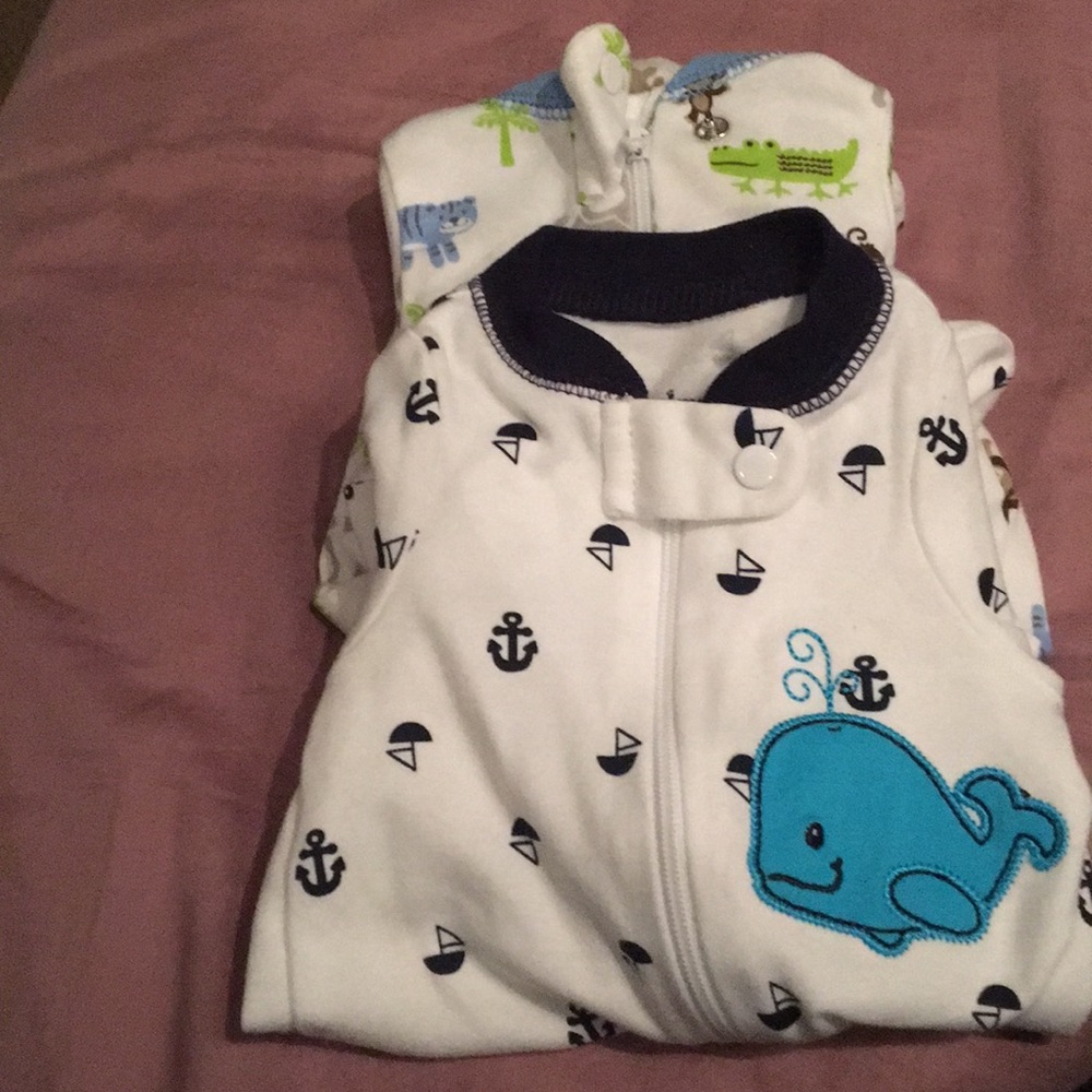 2 preemie pj's